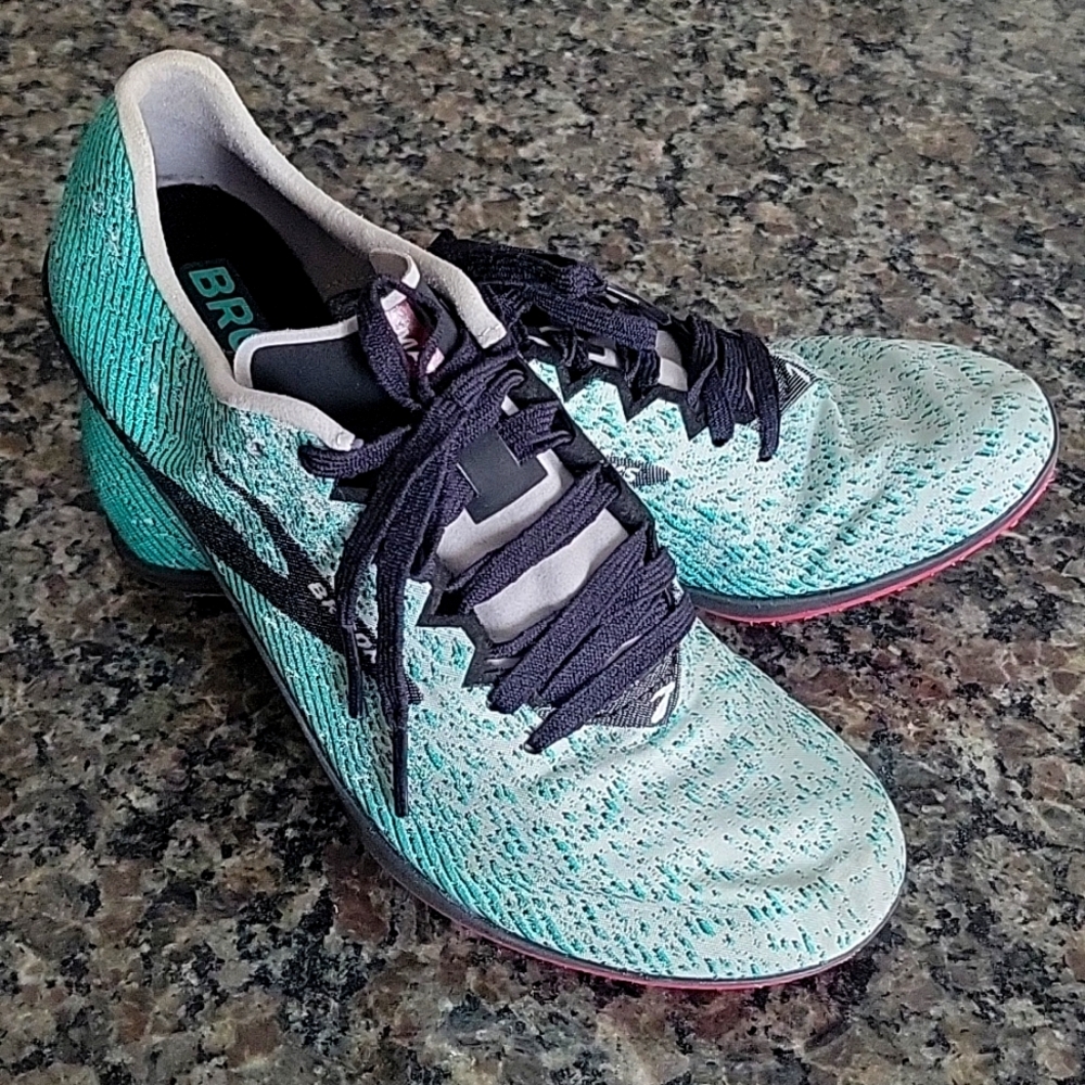 Brooks Running Spikes in Teal and Black